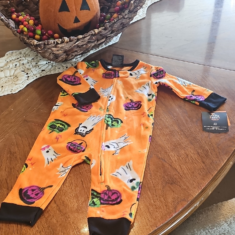 Halloween Ghost Pumpkin Black Orange  Baby Onesie 1 In Pack Sz 6 Mo BNWT